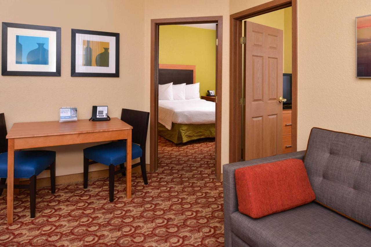 ทาวน์เพลซ สวีท ไมอามี เลคส์ Hotel ไมอามีเลกส์ ภายนอก รูปภาพ